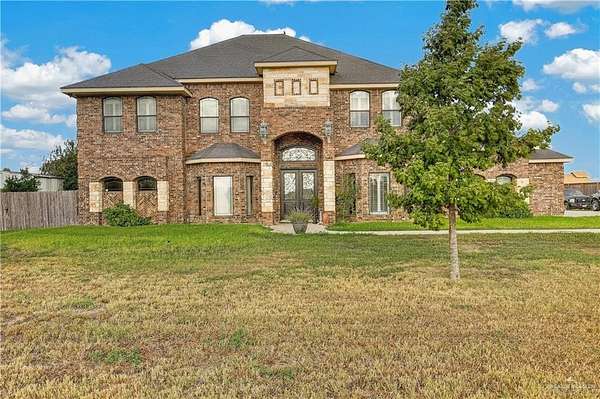 5.23 Acres of Land with Home for Sale in Palmhurst, Texas