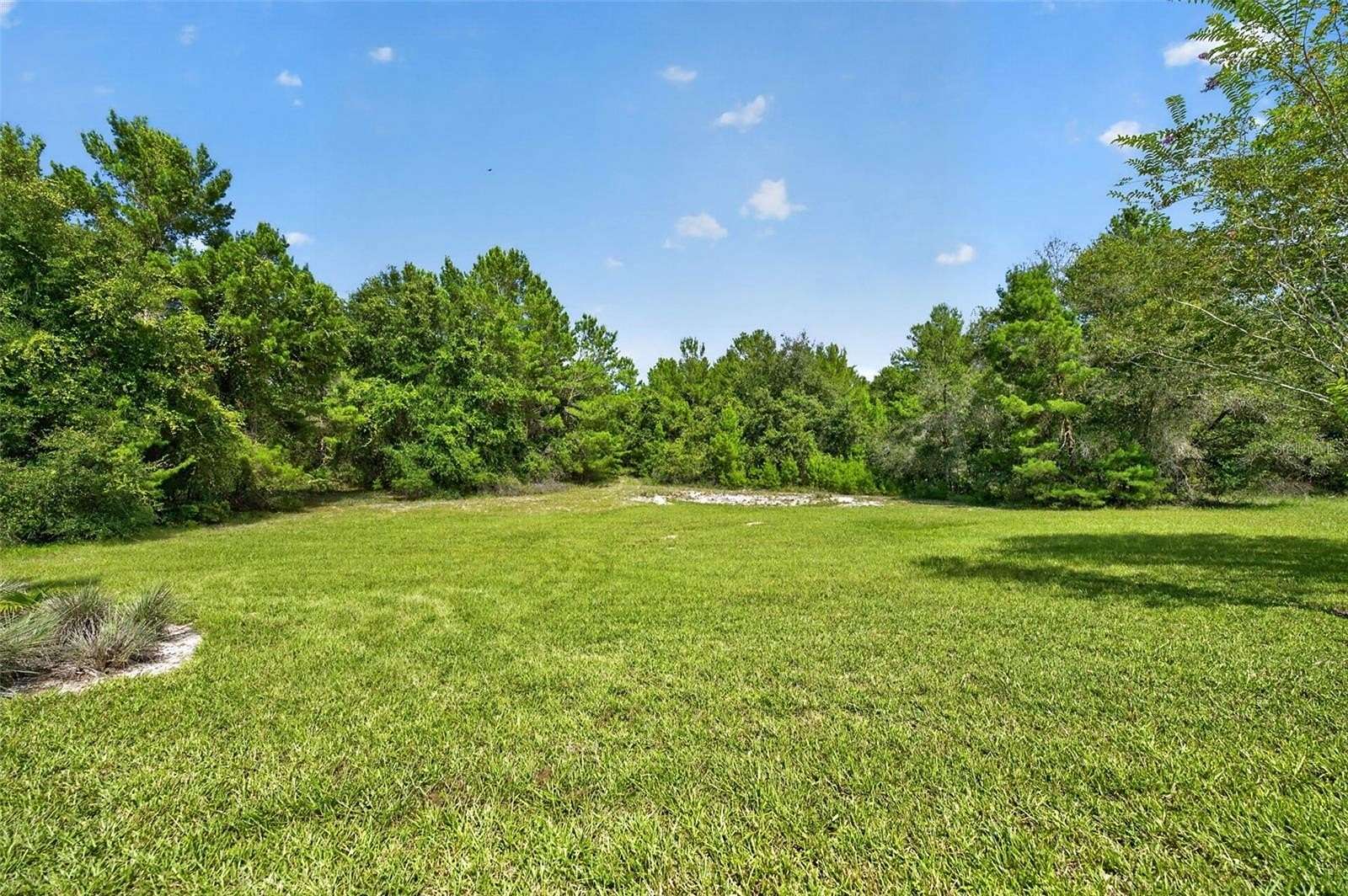 5.4 Acres of Land for Sale in Geneva, Florida
