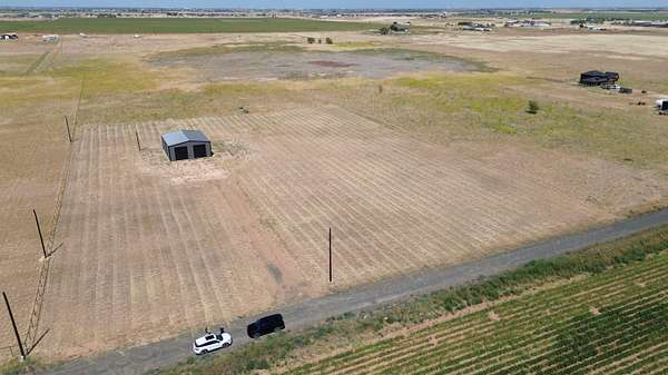 10 Acres of Land for Sale in Lubbock, Texas