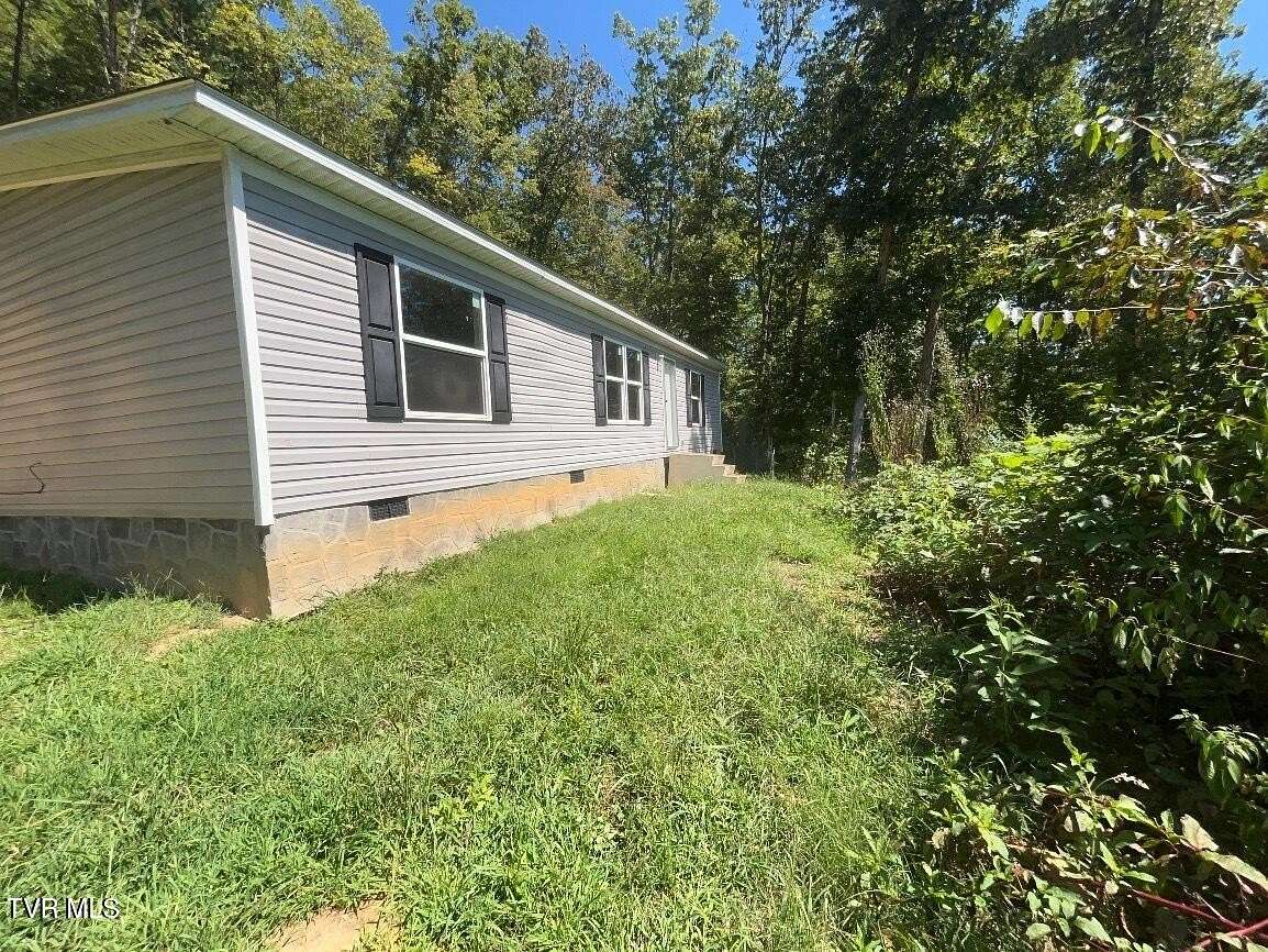 6.3 Acres of Land with Home for Sale in Del Rio, Tennessee