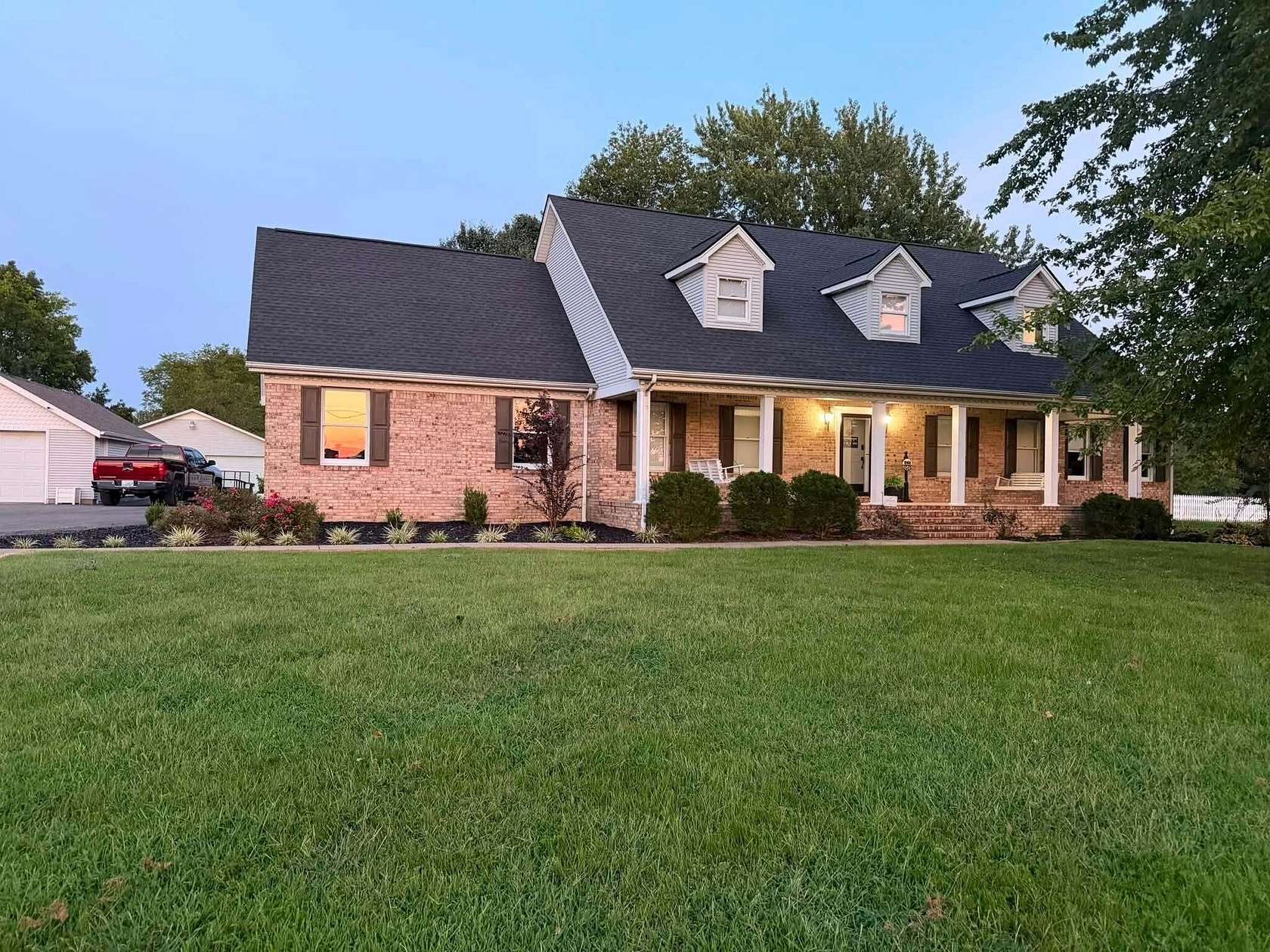 3.3 Acres of Land with Home for Sale in Paducah, Kentucky