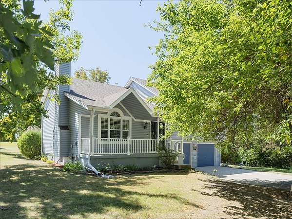 5.9 Acres of Land with Home for Sale in Garden City, Missouri