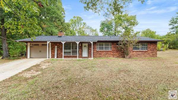 3 Acres of Land with Home for Sale in Hope, Arkansas