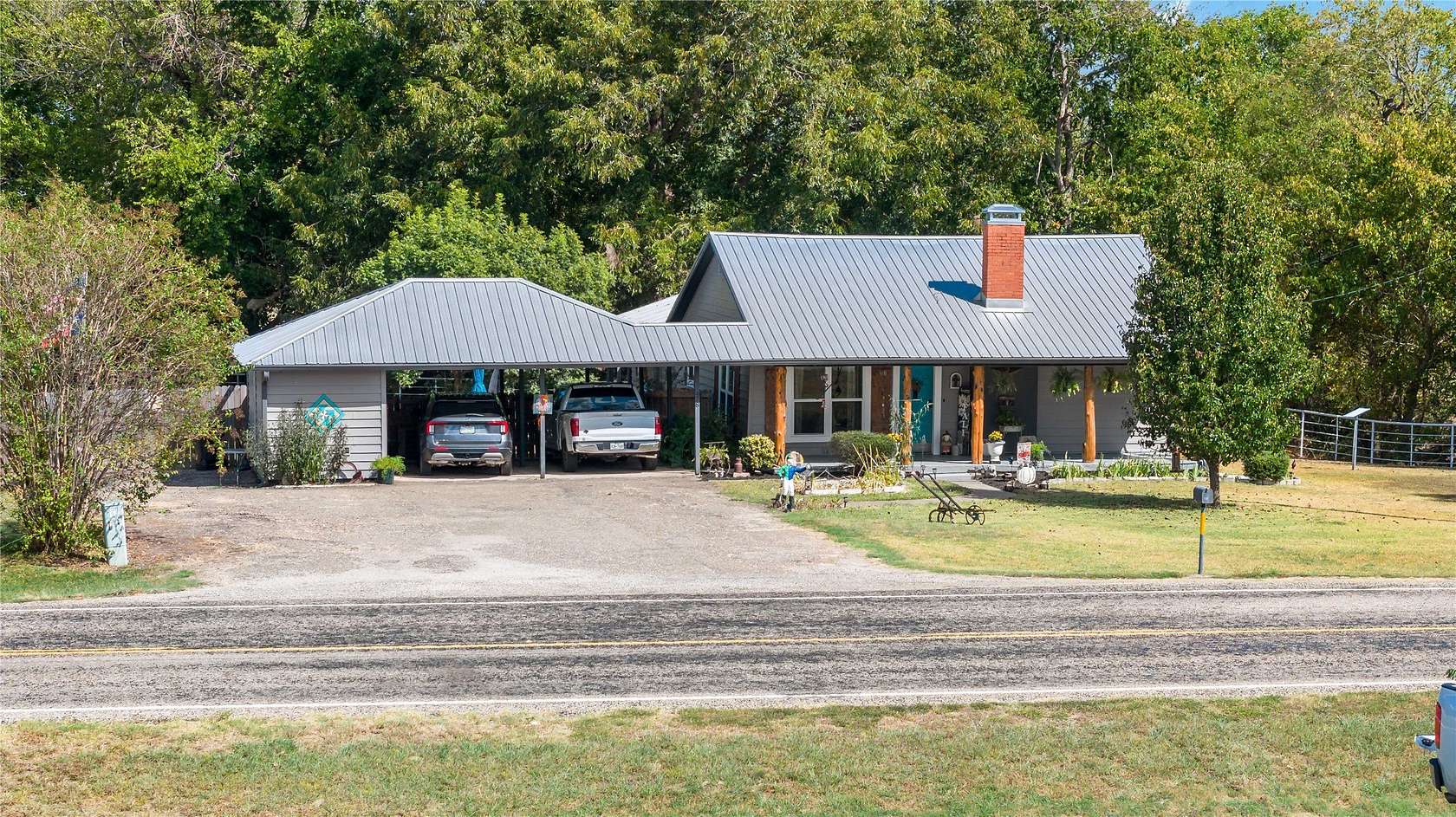 6.43 Acres of Land with Home for Sale in Clarksville, Texas