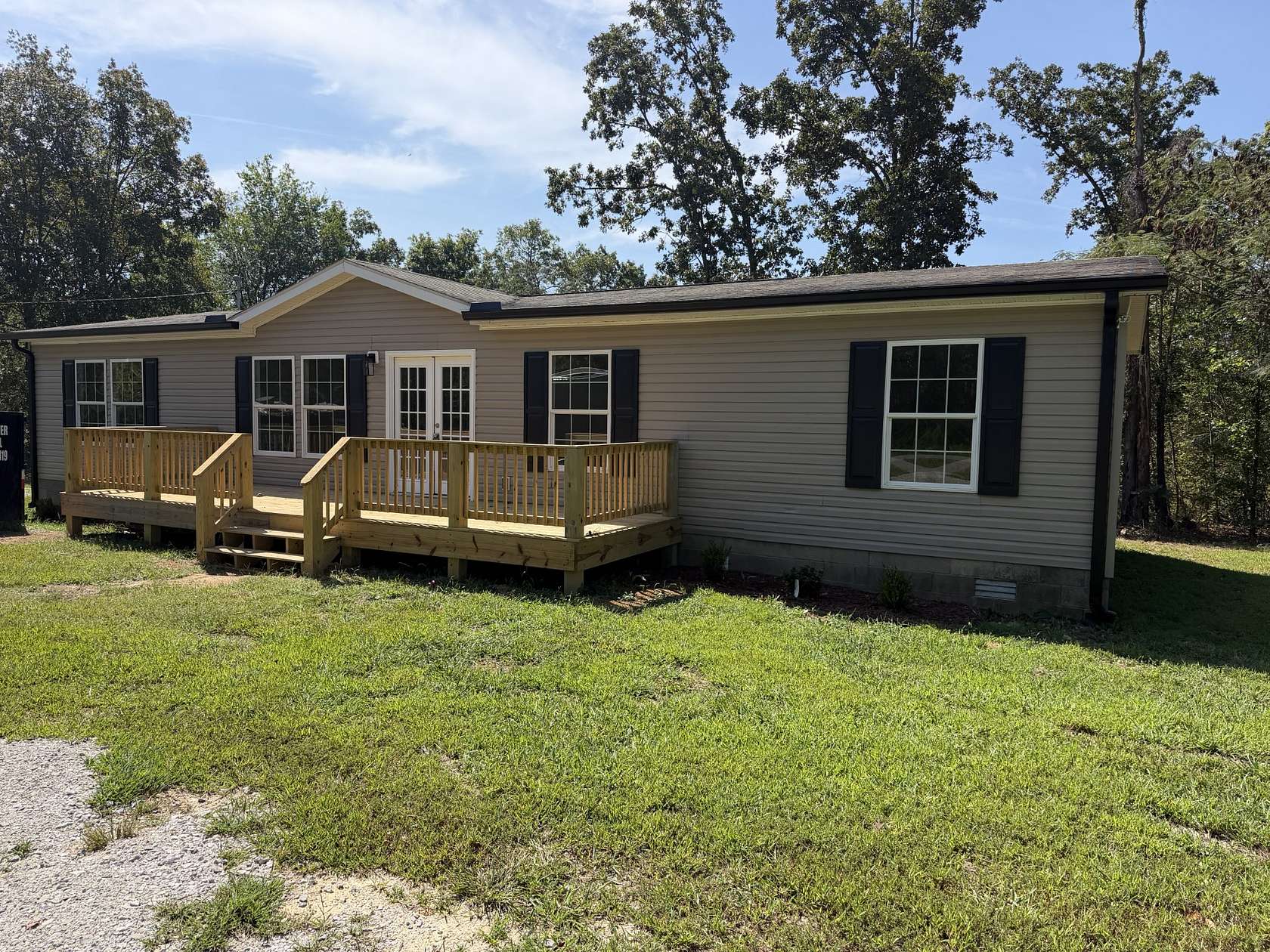 2.8 Acres of Land with Home for Sale in Waverly, Tennessee