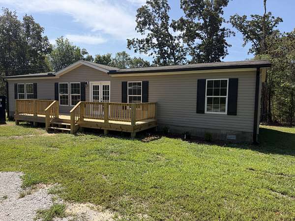 2.8 Acres of Land with Home for Sale in Waverly, Tennessee
