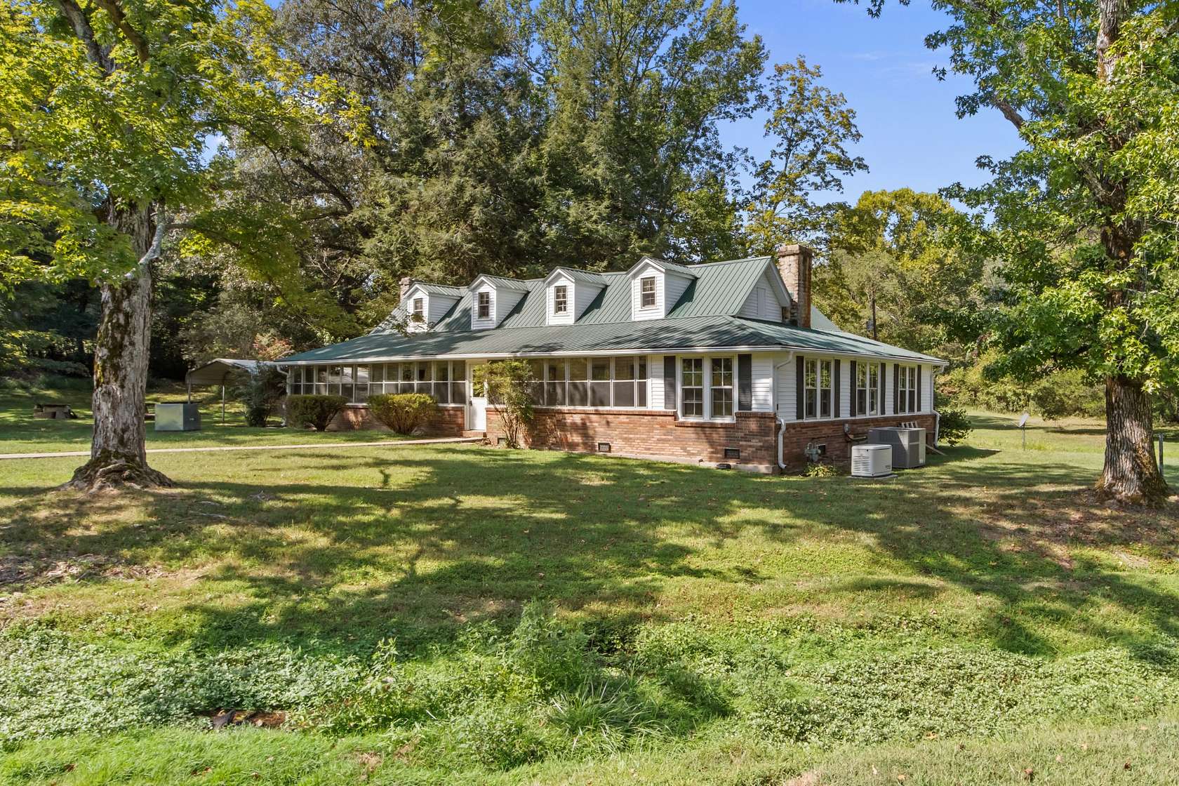 3.1 Acres of Land with Home for Sale in Waverly, Tennessee
