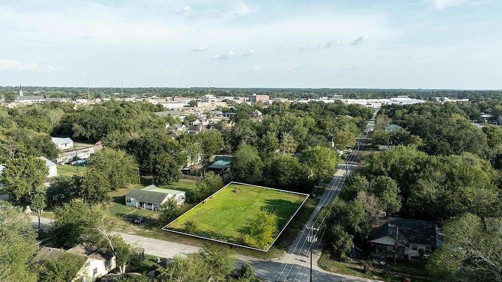 0.32 Acres of Residential Land for Sale in Lufkin, Texas