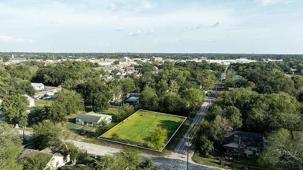 0.32 Acres of Residential Land for Sale in Lufkin, Texas