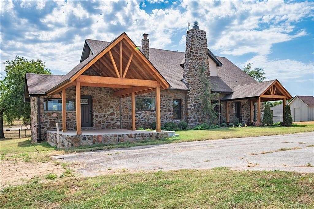 15 Acres of Land with Home for Sale in Oklahoma City, Oklahoma