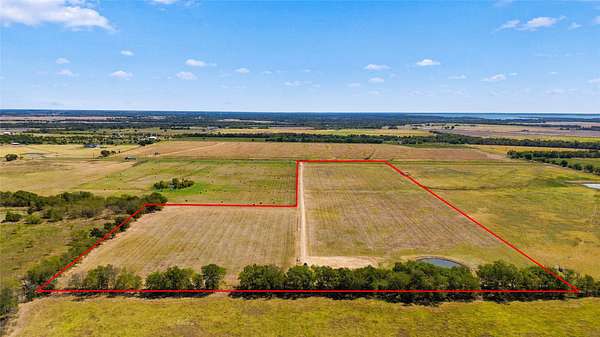29 Acres of Agricultural & Residential Land for Sale in Cooper, Texas