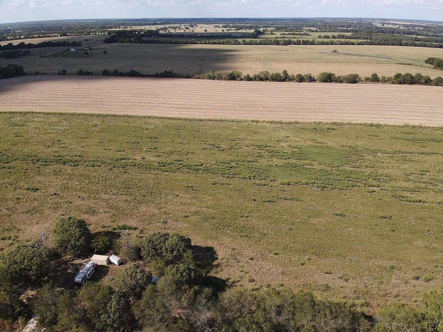 10 Acres of Land for Sale in Clarksville, Texas
