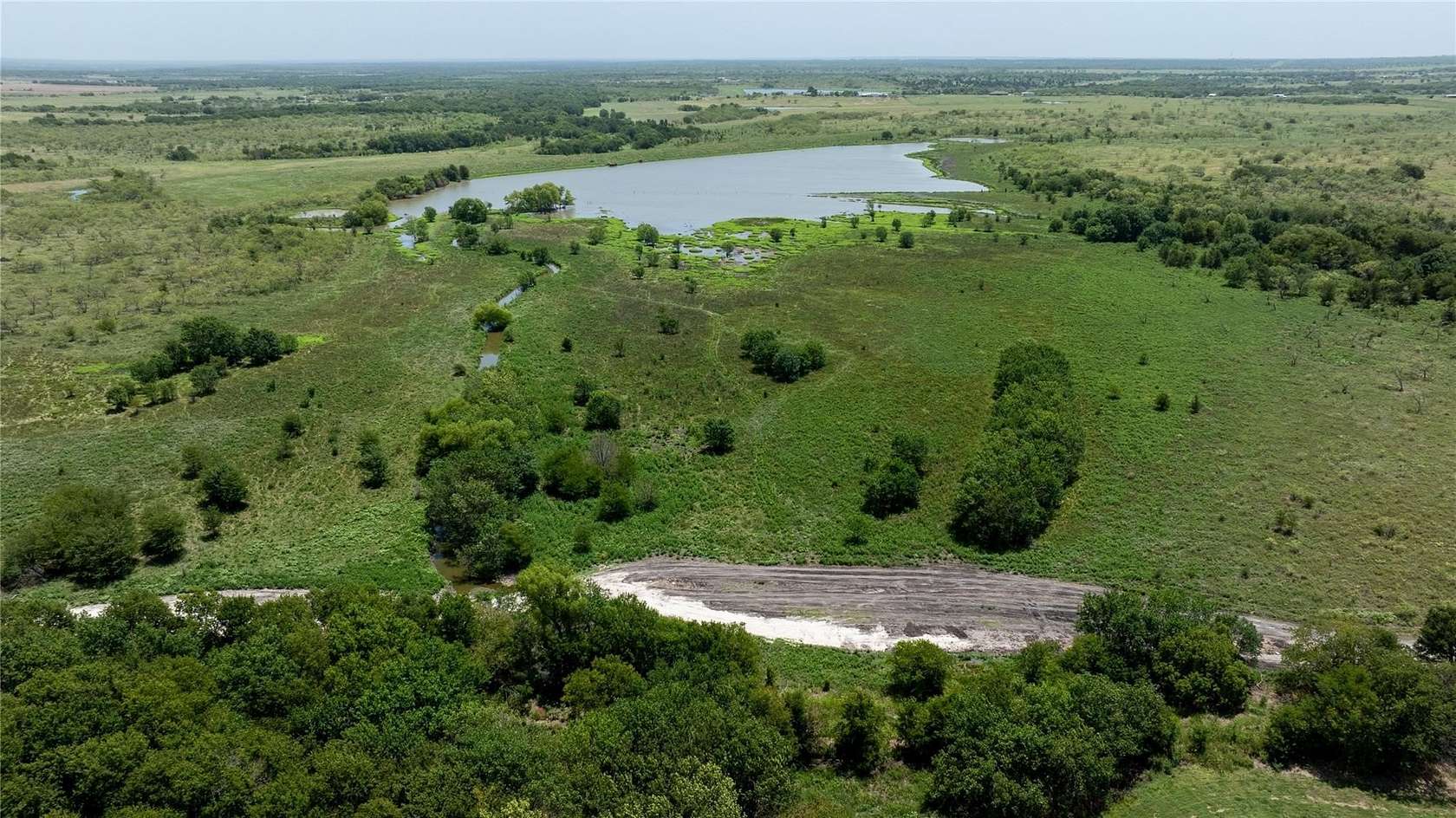 10.9 Acres of Land for Sale in Rice, Texas