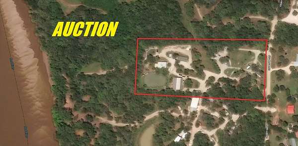 6.72 Acres of Land with Home for Sale in Whitesboro, Texas
