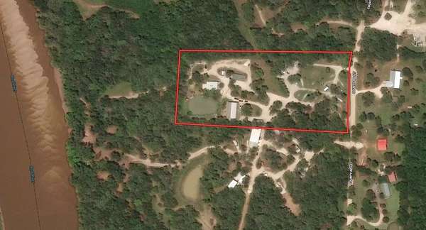 6.72 Acres of Land with Home for Auction in Whitesboro, Texas