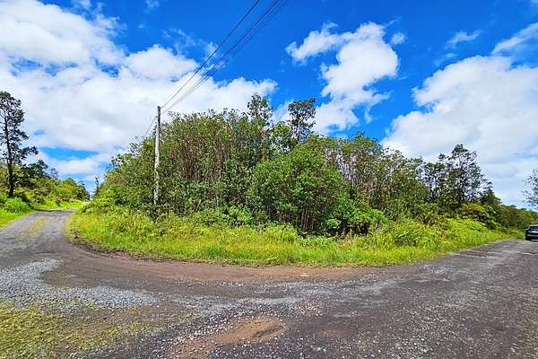 3 Acres of Land for Sale in Volcano, Hawaii