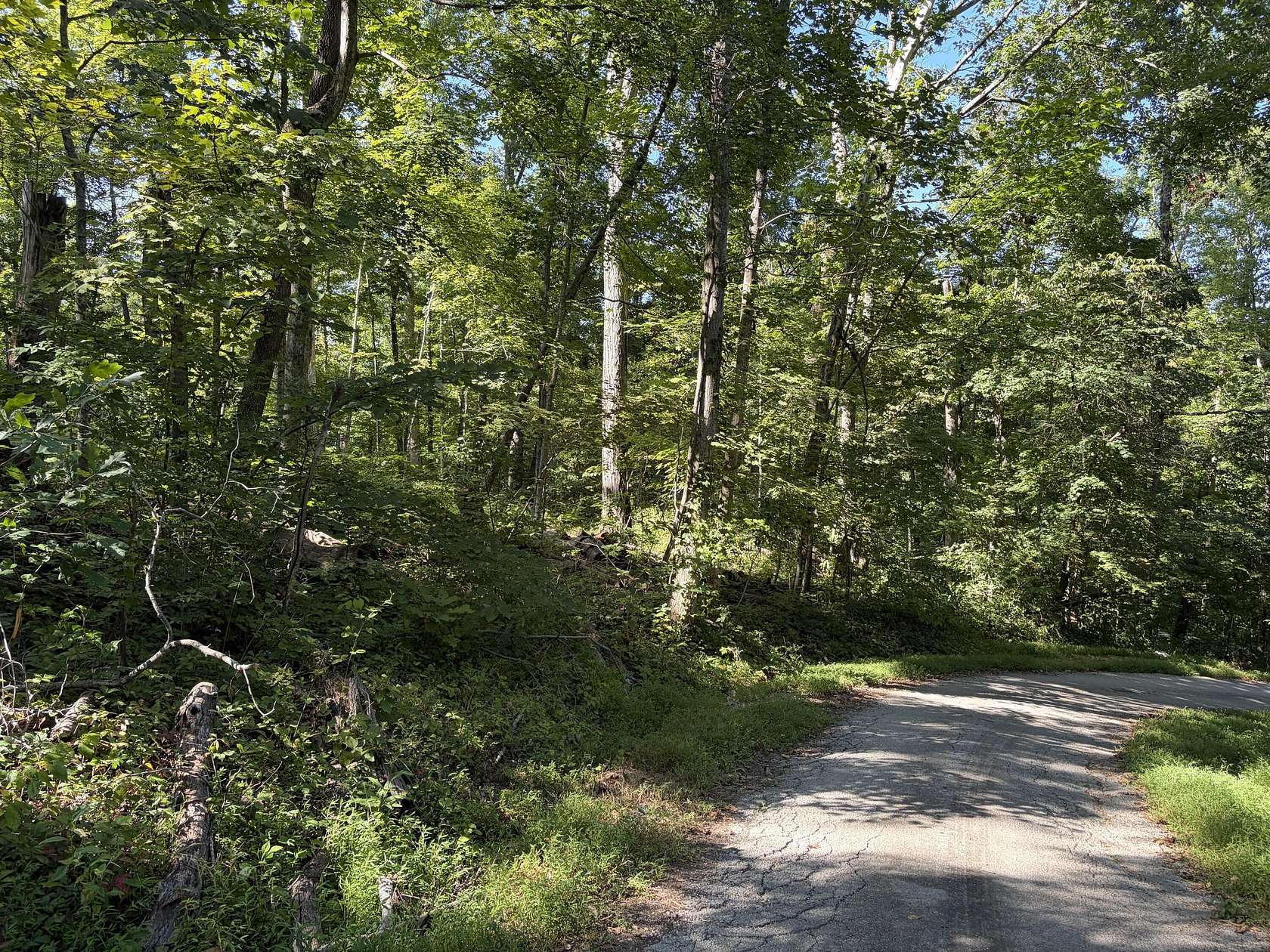 1 Acre of Residential Land for Sale in Somerset, Kentucky