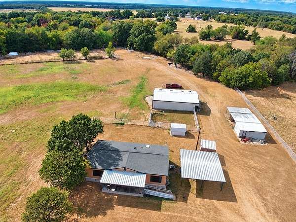 4 Acres of Land with Home for Sale in Kemp, Texas