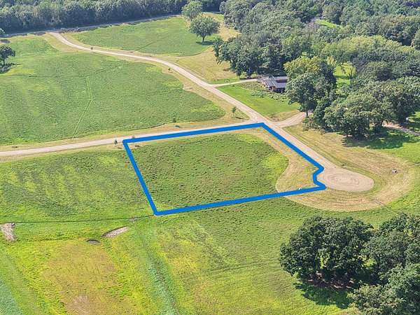 1.46 Acres of Residential Land for Sale in Viroqua, Wisconsin