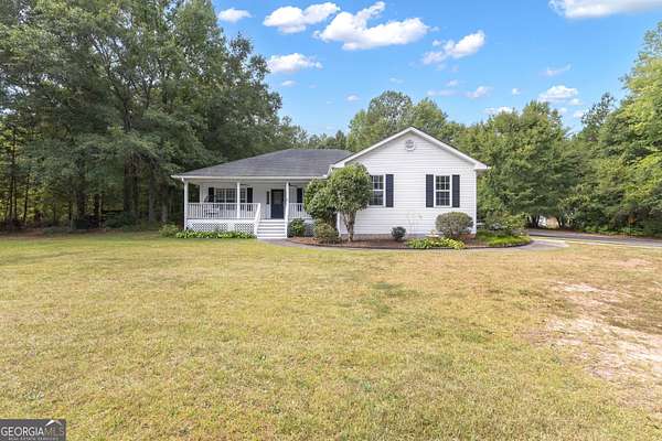 2 Acres of Land with Home for Sale in Senoia, Georgia