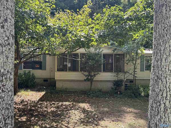 1.75 Acres of Land with Home for Sale in Fort Payne, Alabama