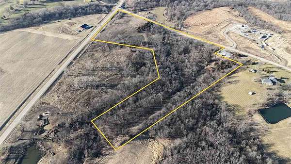 18.7 Acres of Recreational & Residential Land for Sale in Columbus City Township, Iowa