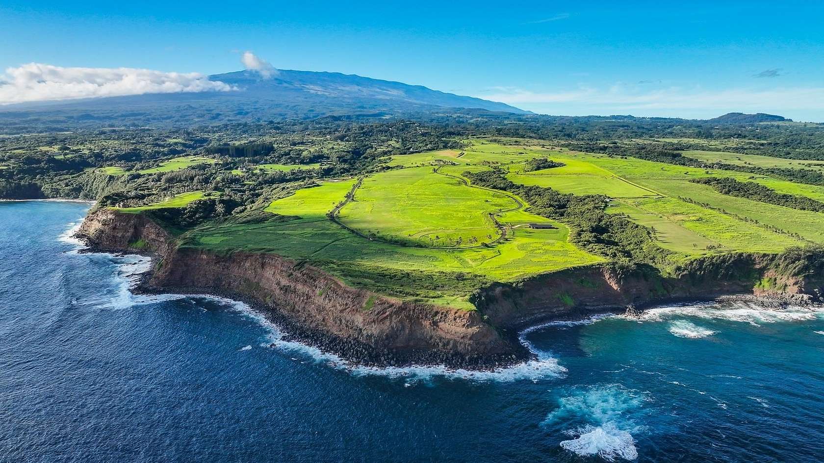 3.48 Acres of Residential Land for Sale in Haʻikū, Hawaii