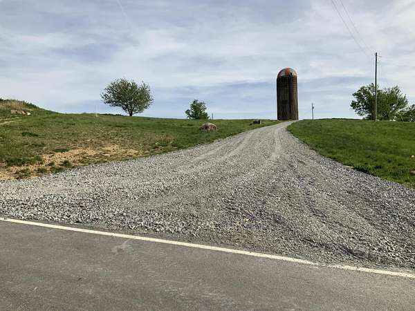 10 Acres of Land for Sale in Lawrenceburg, Kentucky