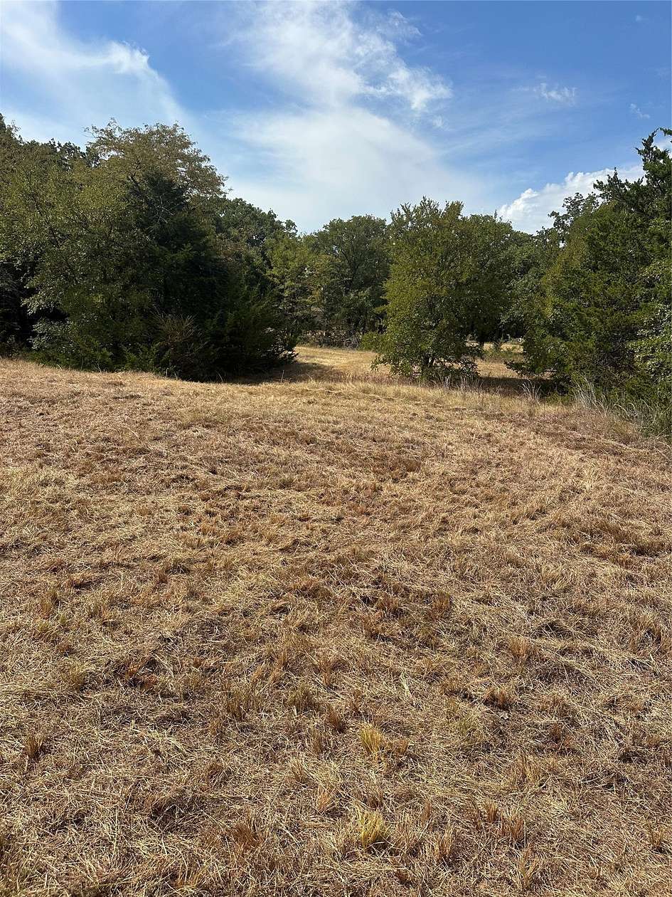 10.3 Acres of Land for Sale in Collinsville, Texas