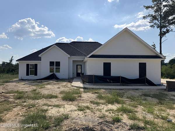 9 Acres of Land with Home for Sale in Brandon, Mississippi