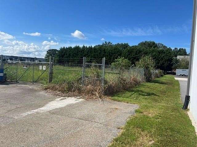 2 Acres of Commercial Land for Lease in Flowery Branch, Georgia