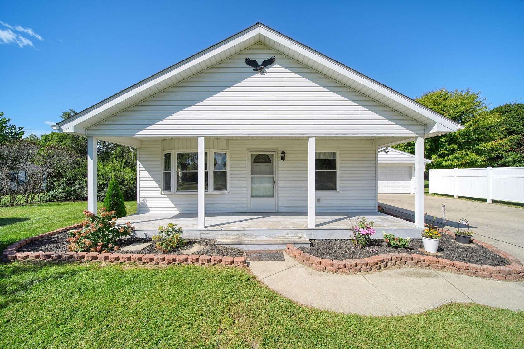2.62 Acres of Land with Home for Sale in Ida, Michigan