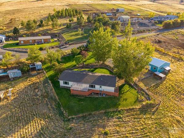 4.74 Acres of Land with Home for Sale in Clarkston, Washington