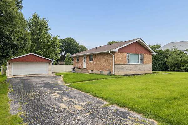 0.22 Acres of Residential Land for Sale in Downers Grove, Illinois