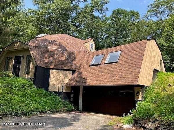 3.37 Acres of Land with Home for Lease in Saylorsburg, Pennsylvania