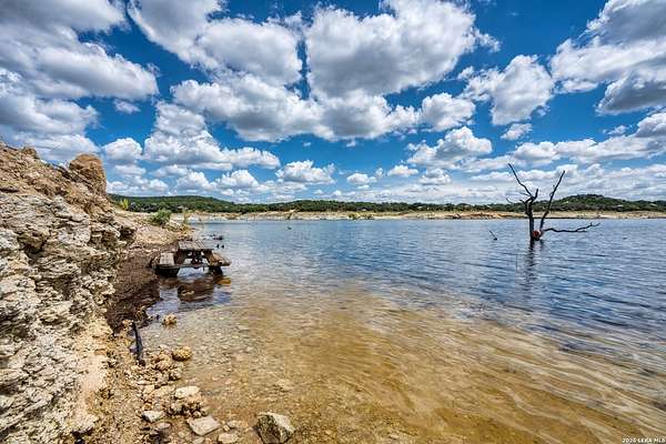 3 Acres of Residential Land for Sale in Lakehills, Texas