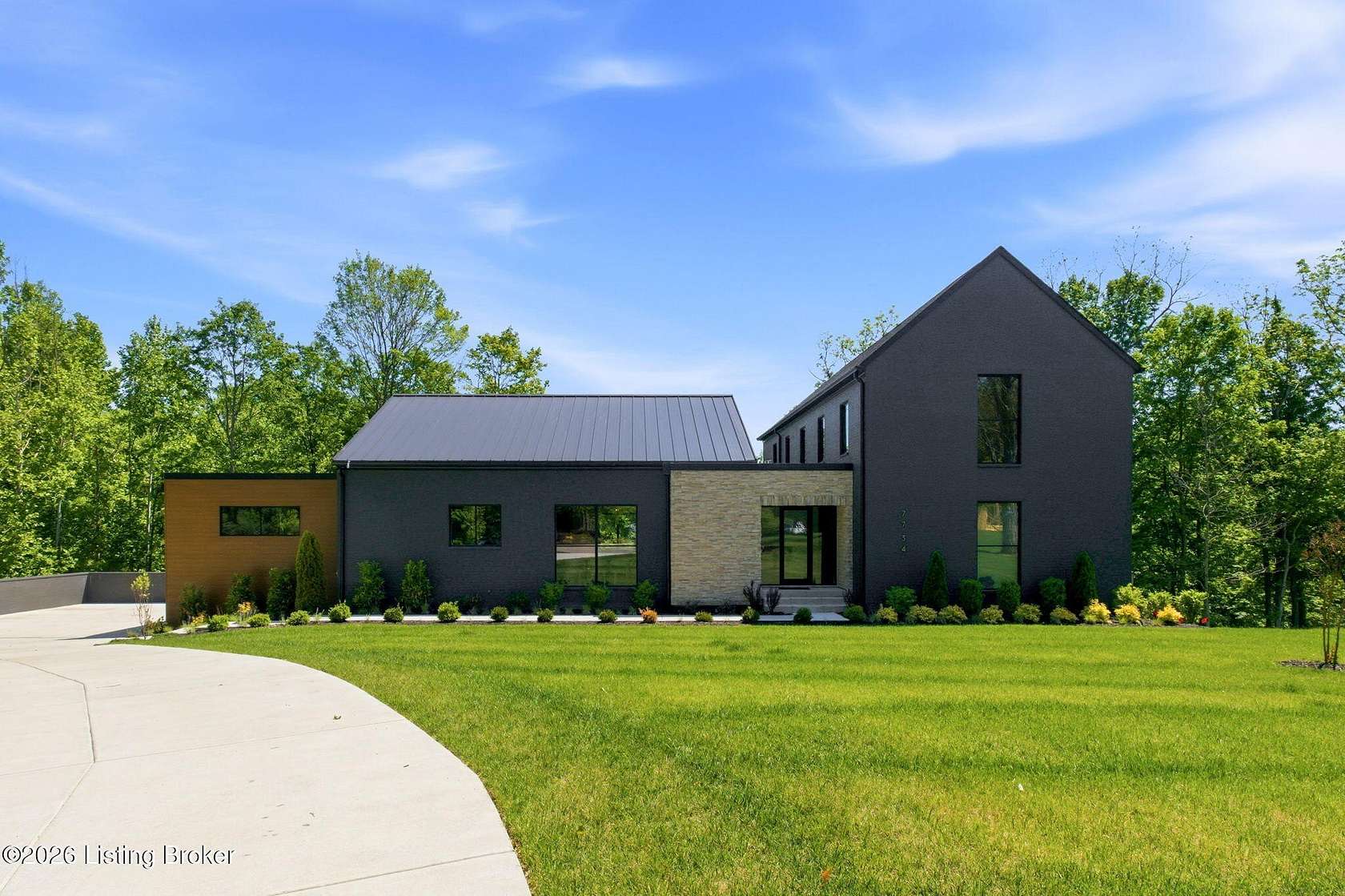 2.49 Acres of Land with Home for Sale in Prospect, Kentucky