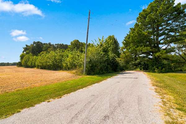 21 Acres of Recreational Land with Home for Sale in Paris, Tennessee