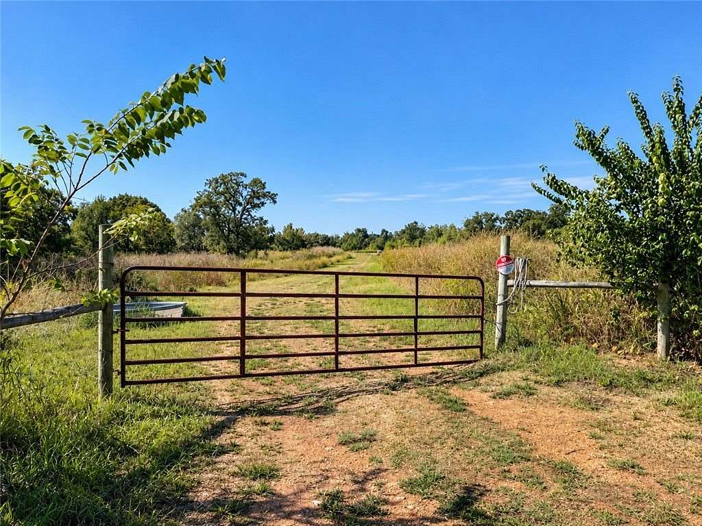 8 Acres of Residential Land for Sale in Cave Springs, Arkansas