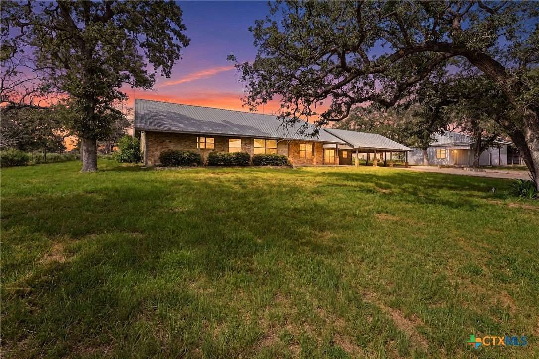 30 Acres of Land with Home for Sale in Harwood, Texas