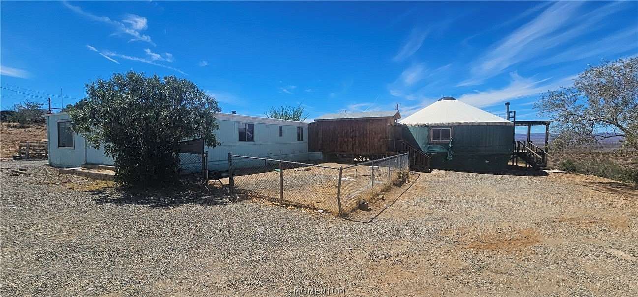 2 Acres of Improved Mixed-Use Land for Sale in Golden Valley, Arizona