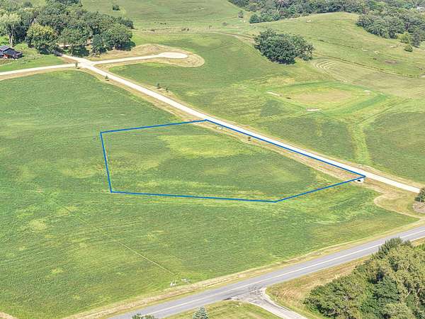 2.6 Acres of Residential Land for Sale in Viroqua, Wisconsin