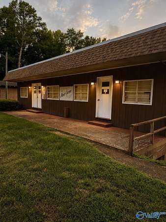 4.7 Acres of Land with Home for Sale in Fayette, Alabama