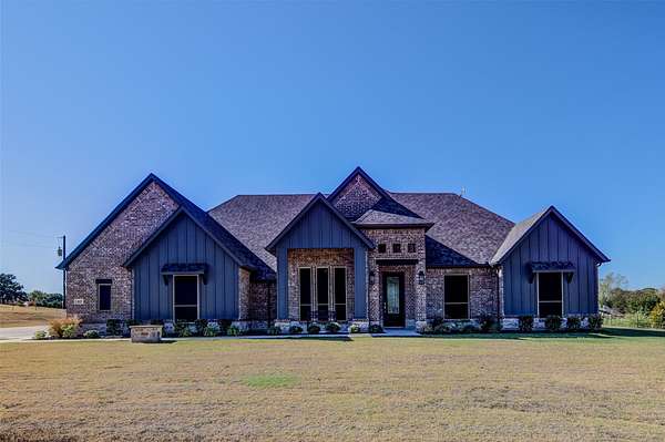 2 Acres of Land with Home for Sale in Decatur, Texas