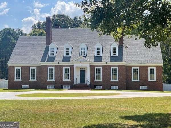 10 Acres of Land with Home for Sale in Thomaston, Georgia