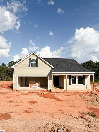 1.58 Acres of Land with Home for Sale in Gray Court, South Carolina