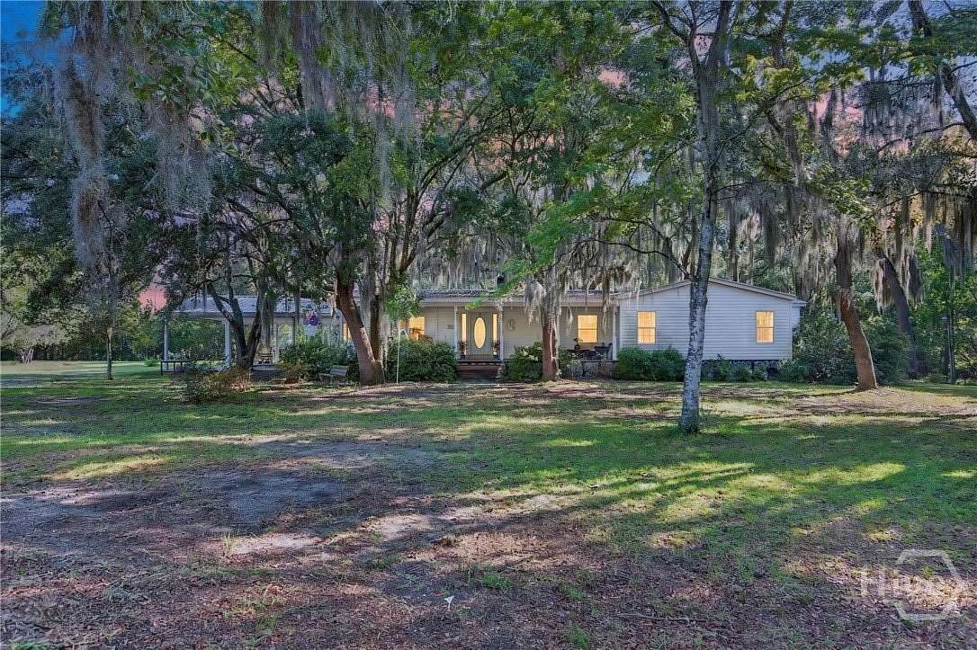 14.9 Acres of Land with Home for Sale in Rincon, Georgia