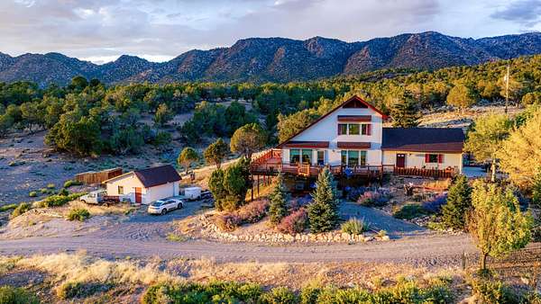 4.45 Acres of Land with Home for Sale in Montrose, Colorado