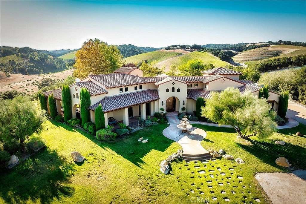 90 Acres of Agricultural Land with Home for Sale in Paso Robles, California