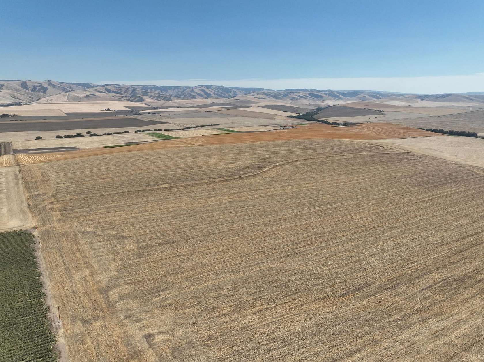 795 Acres of Agricultural Land for Sale in Milton-Freewater, Oregon